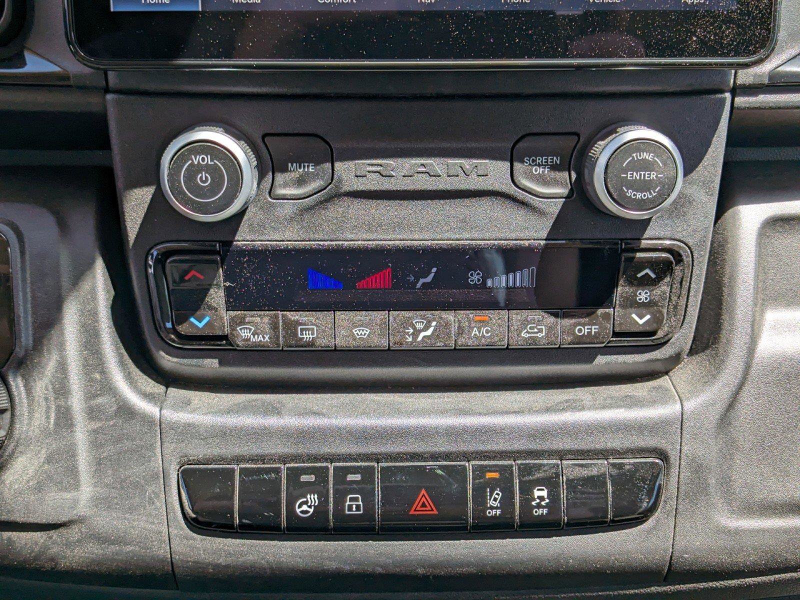 New 2024 RAM ProMaster 3500 w/ Delivery Van Package image 22