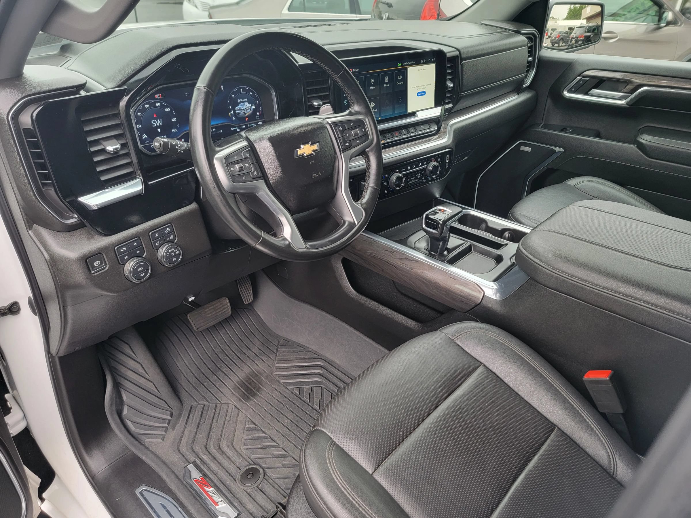 Used 2024 Chevrolet Silverado 1500 LTZ AWD/4WD image 9