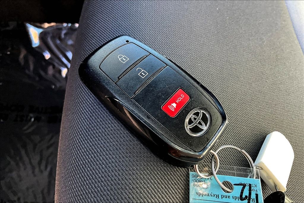 Used 2024 Toyota Tacoma TRD Off-Road image 10