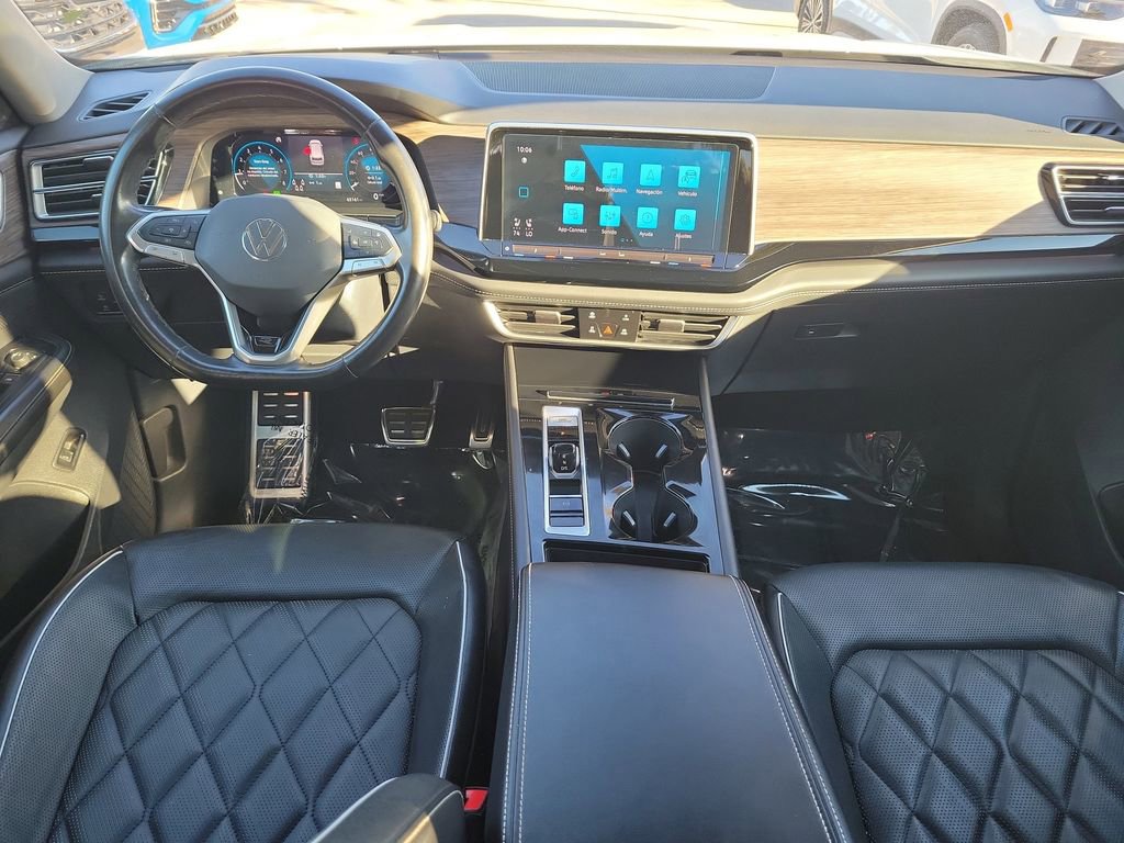 Certified 2024 Volkswagen Atlas SEL Premium R-Line image 9