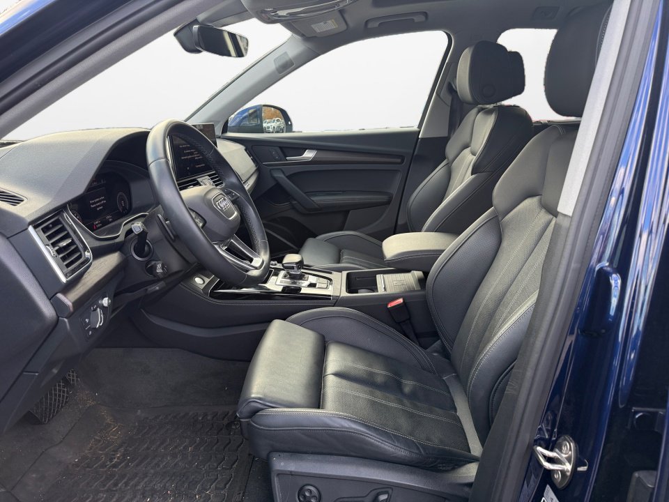 Certified 2022 Audi Q5 2.0T Prestige image 9