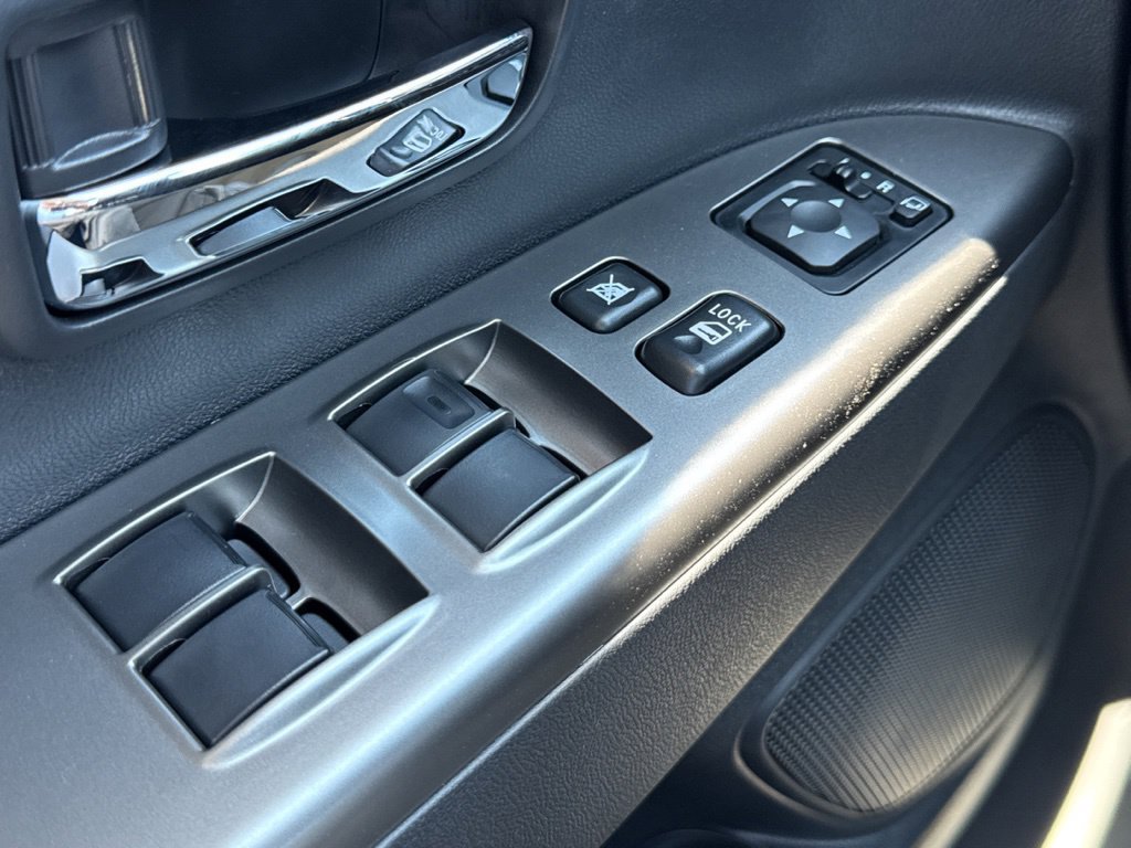 New 2027 Mitsubishi Outlander Sport SE FWD image 33