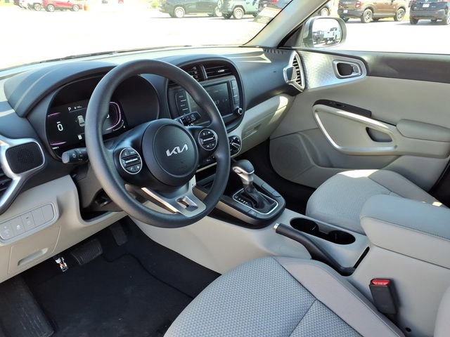 Used 2025 Kia Soul S image 10