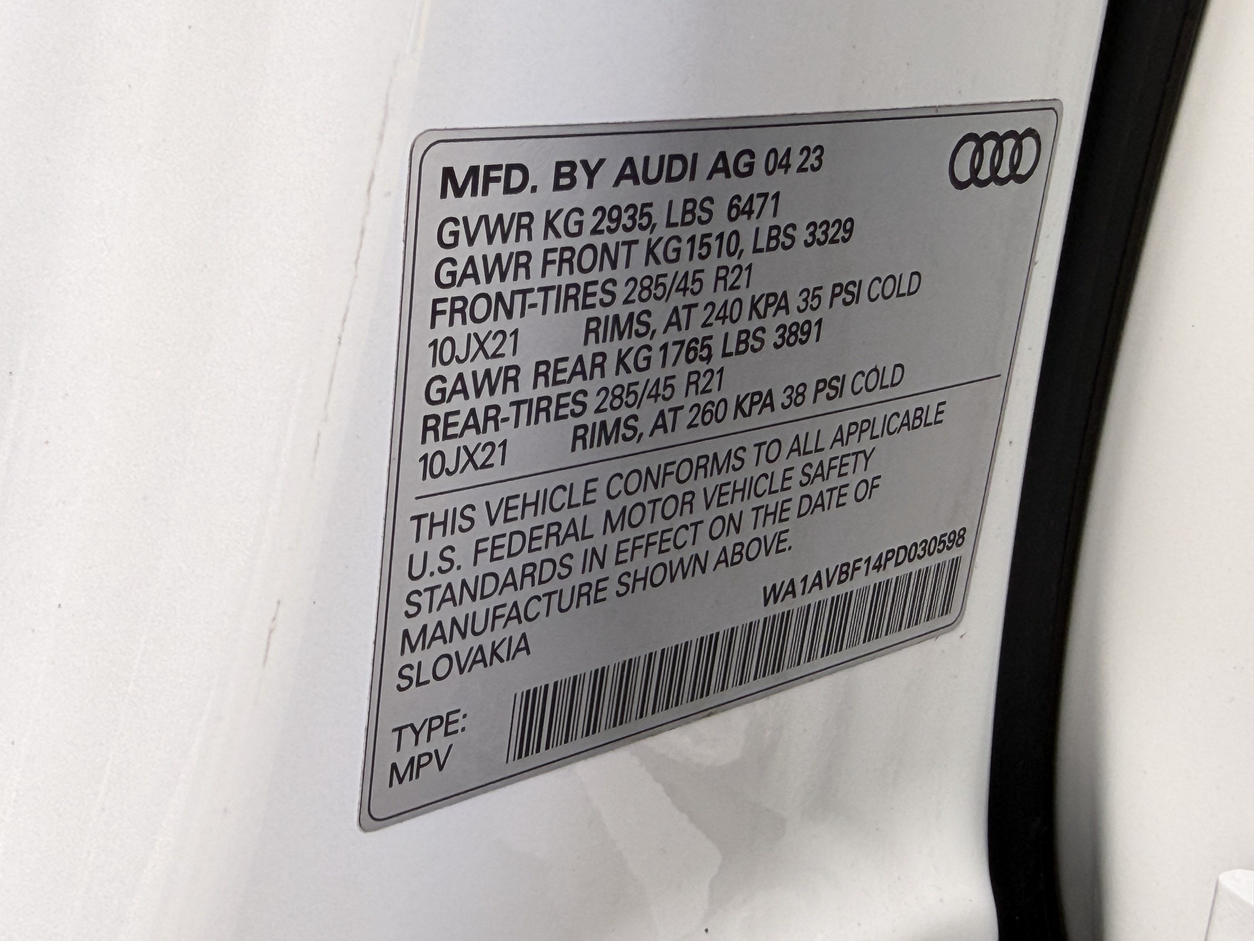 Used 2023 Audi Q8 Premium w/ Convenience Package AWD/4WD image 37
