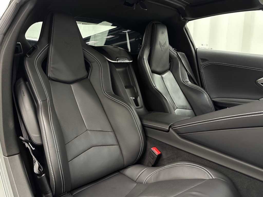 Used 2023 Chevrolet Corvette Stingray Preferred Cpe w/ Z51 Performance Package image 16