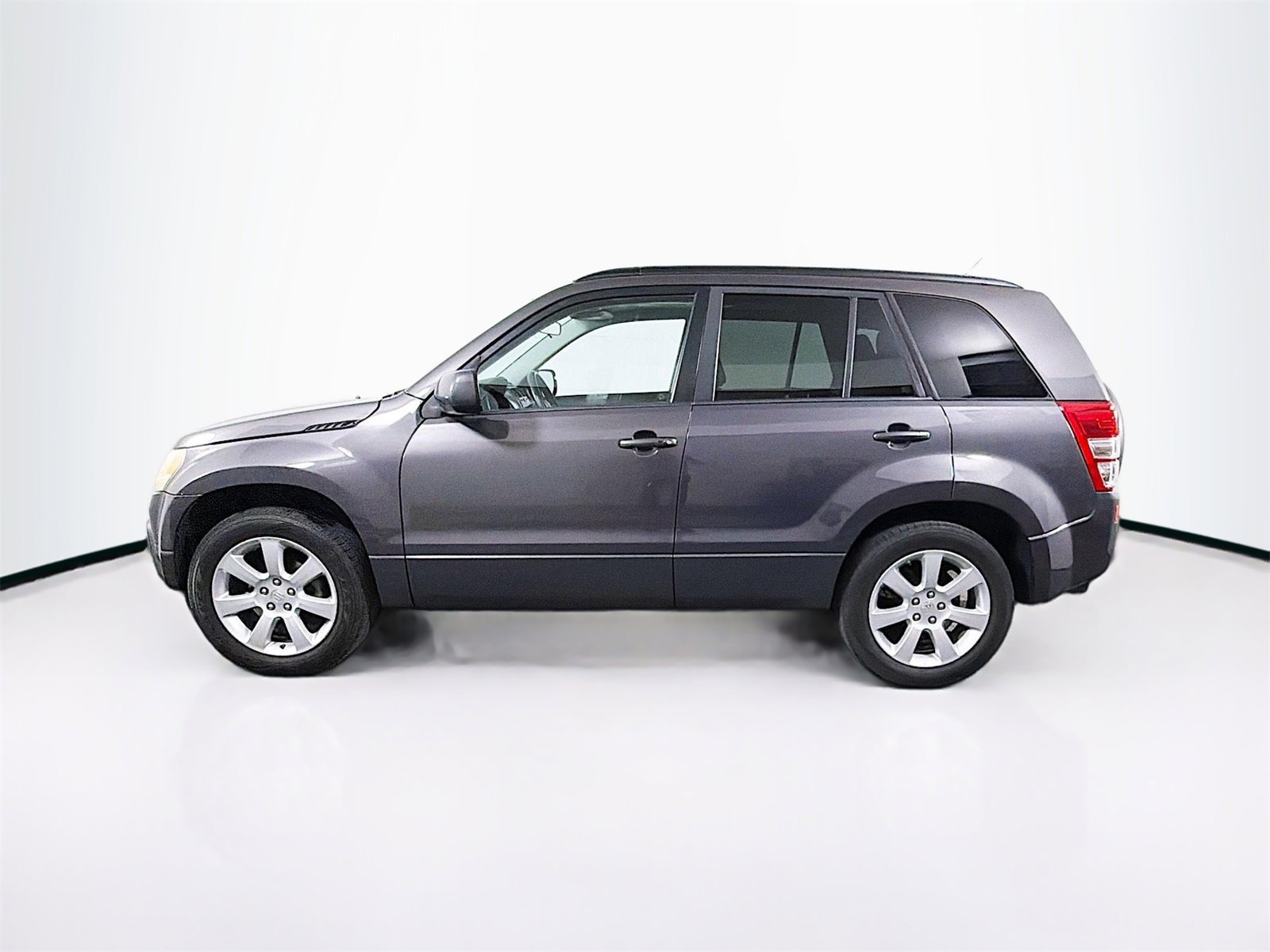 Used 2012 Suzuki Grand Vitara Limited image 4