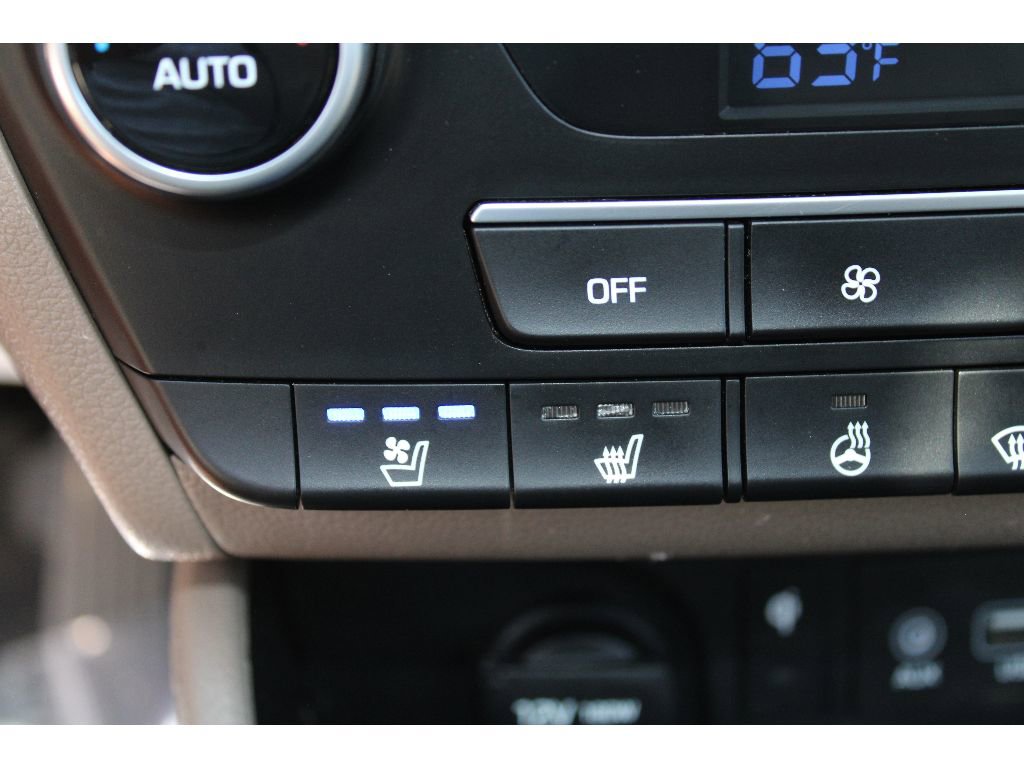 Used 2021 Hyundai Tucson Ultimate w/ Cargo Package image 29