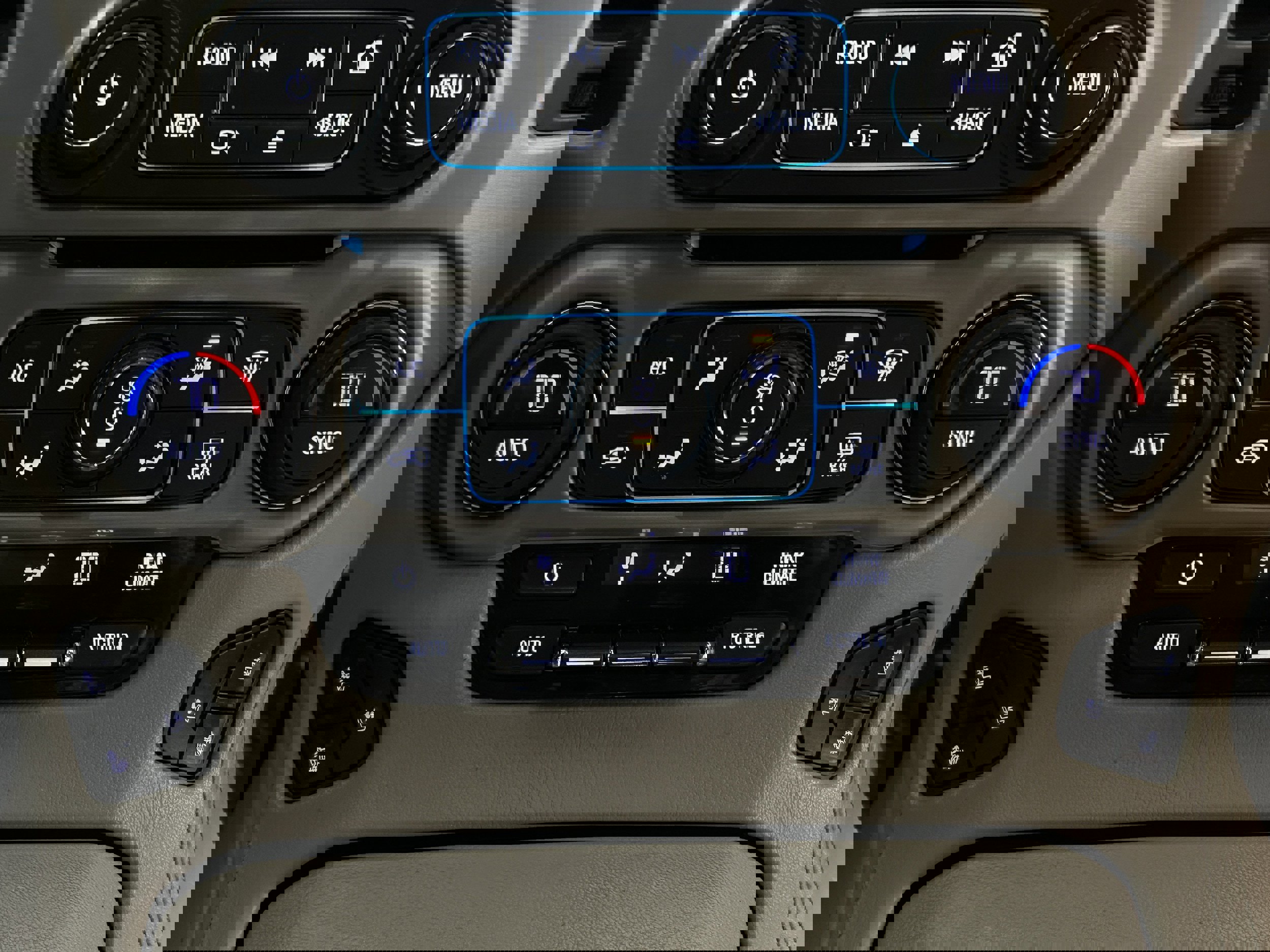 Used 2019 GMC Yukon Denali w/ Denali Ultimate Package image 9