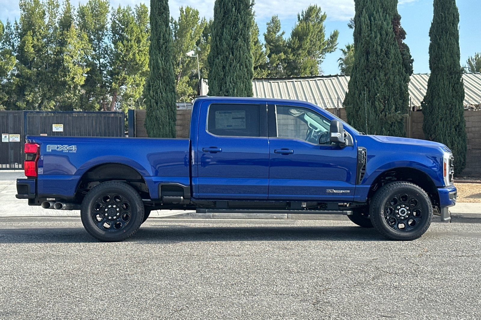 New 2026 Ford F250 XLT w/ XLT Premium Package AWD/4WD image 3