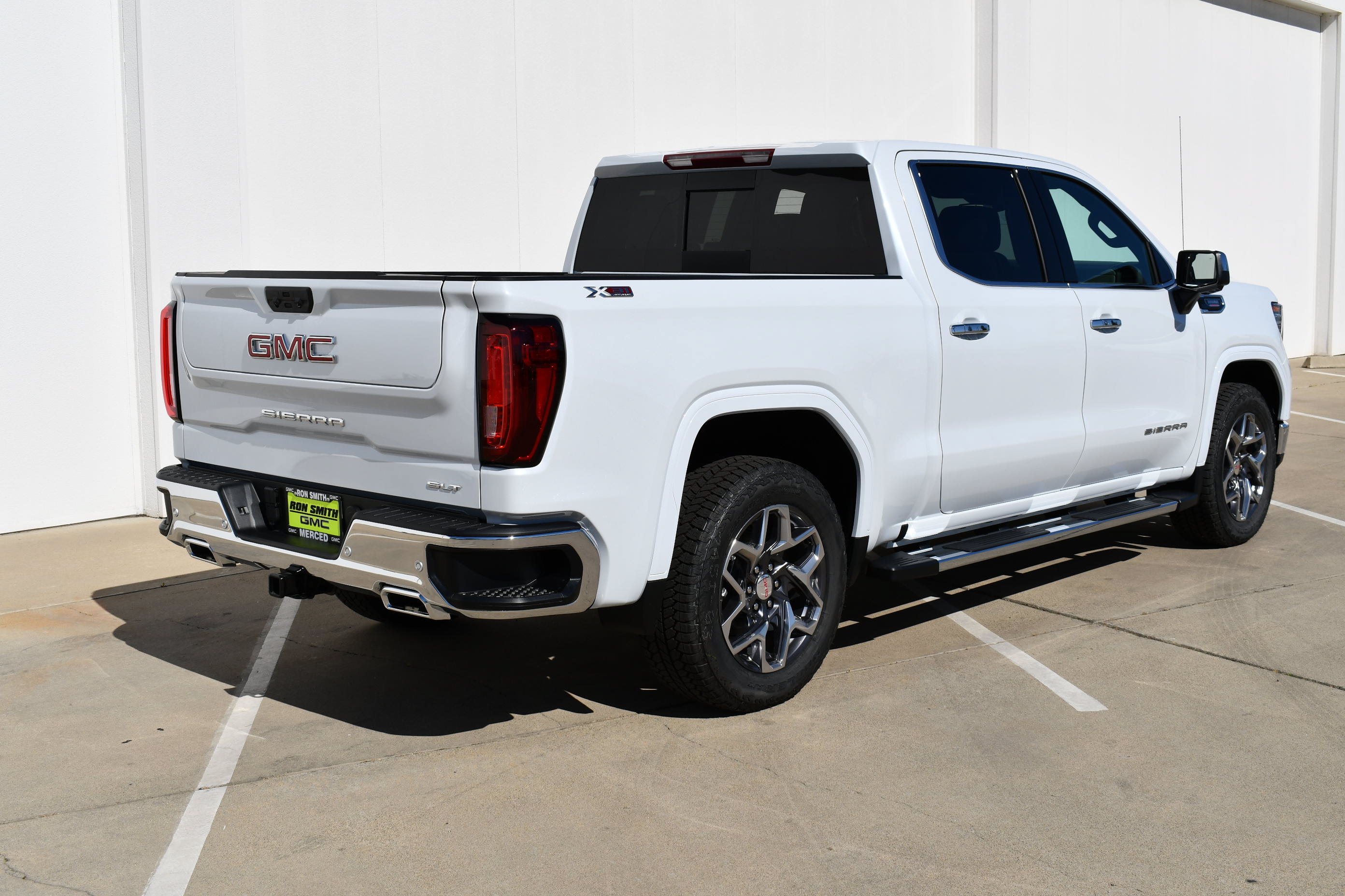 New 2026 GMC Sierra 1500 SLT w/ SLT Premium Plus Package AWD/4WD image 6