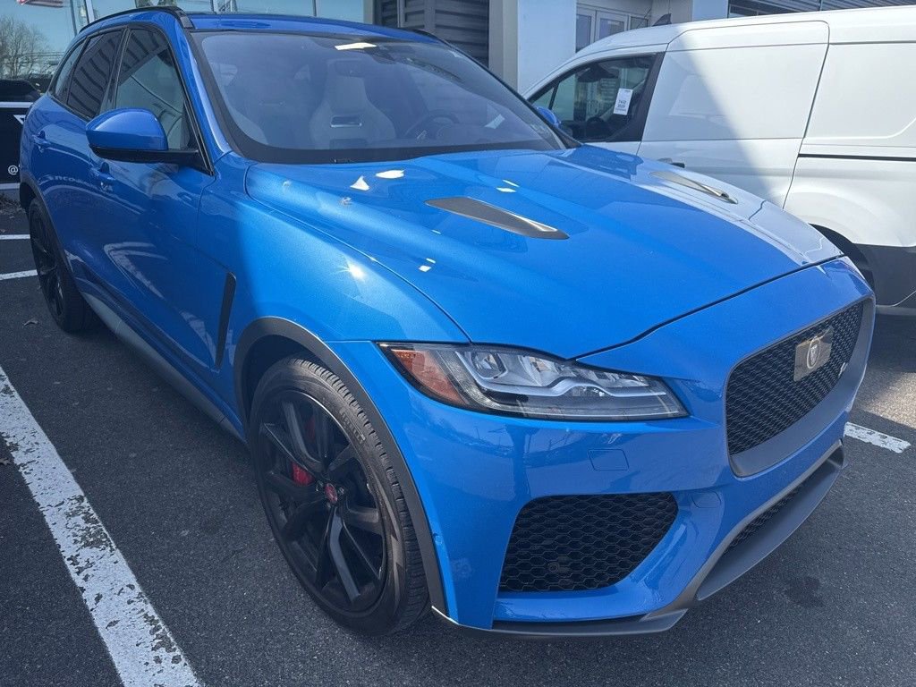 Used 2020 Jaguar F-PACE SVR image 4