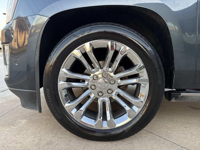 Used 2019 Cadillac Escalade ESV Premium Luxury w/ LPO, Radiant Package image 5