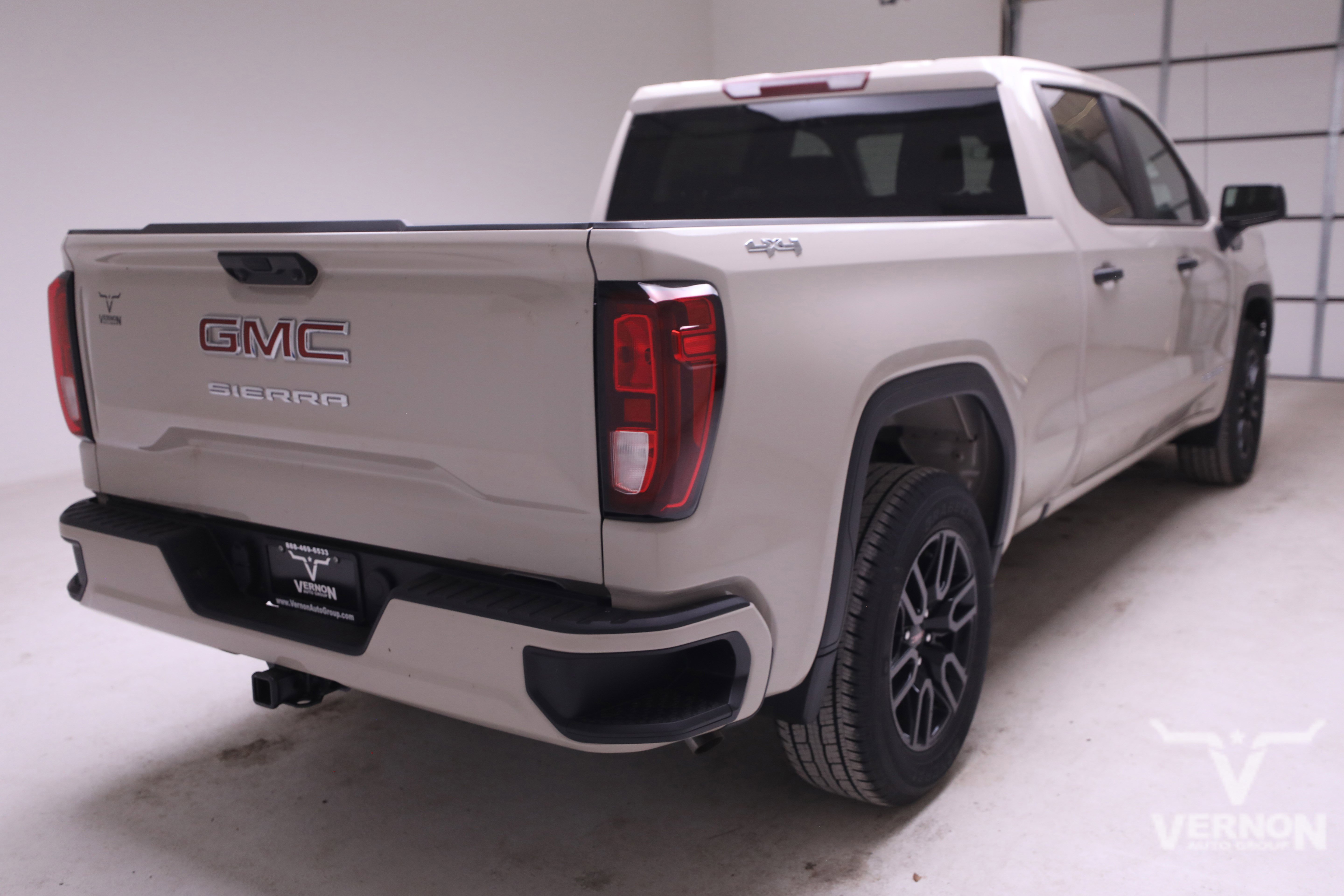 New 2026 GMC Sierra 1500 Pro w/ Graphite Edition image 5