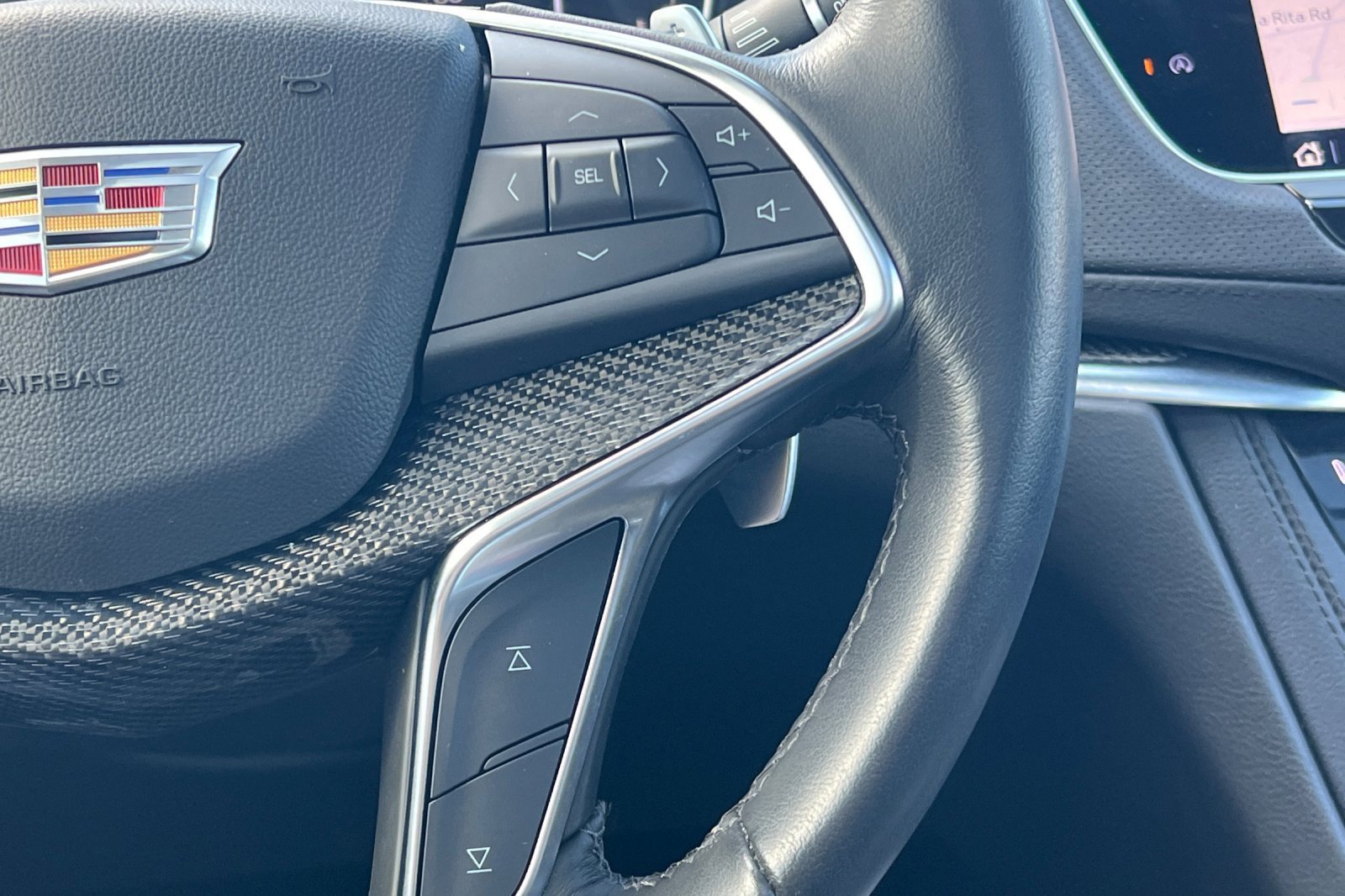 Used 2022 Cadillac XT5 Sportv w/ LPO, ONYX Package image 37