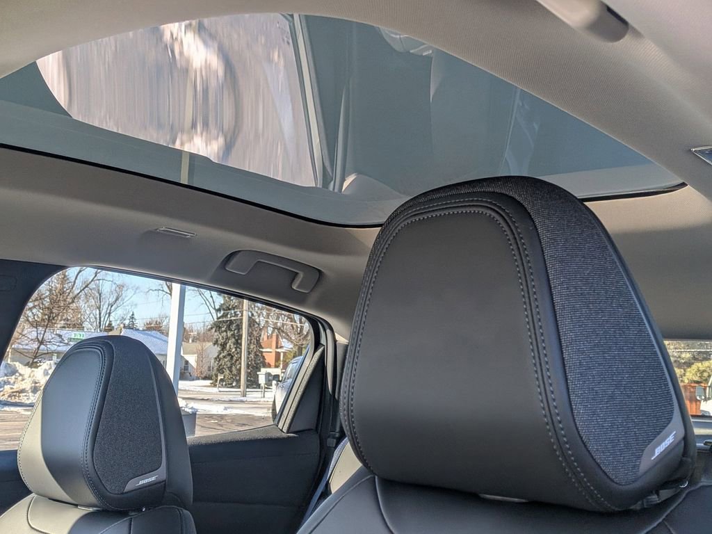 New 2026 Nissan Leaf Platinum+ w/ Cargo Package (Platinum+) FWD image 12