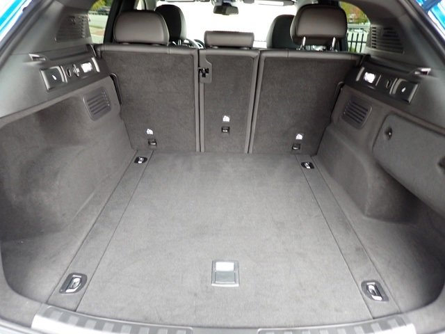 New 2025 Alfa Romeo Stelvio Sprint image 6