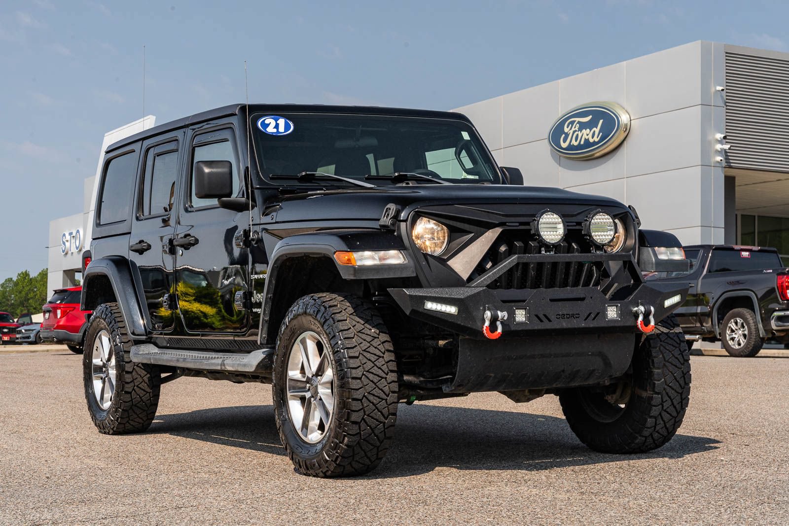 Used 2021 Jeep Wrangler Unlimited Sahara AWD/4WD image 1