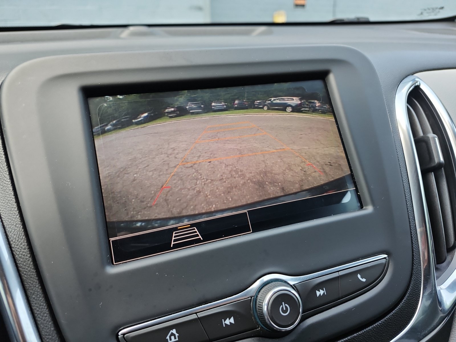 Used 2022 Chevrolet Equinox LT AWD/4WD image 16