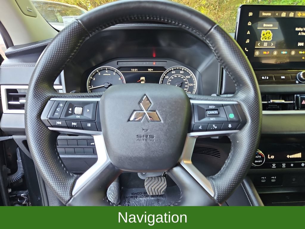 Used 2025 Mitsubishi Outlander SE AWD/4WD image 9