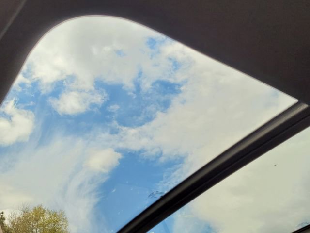 Used 2024 Jeep Wagoneer L 2WD w/ Premium Group I image 13