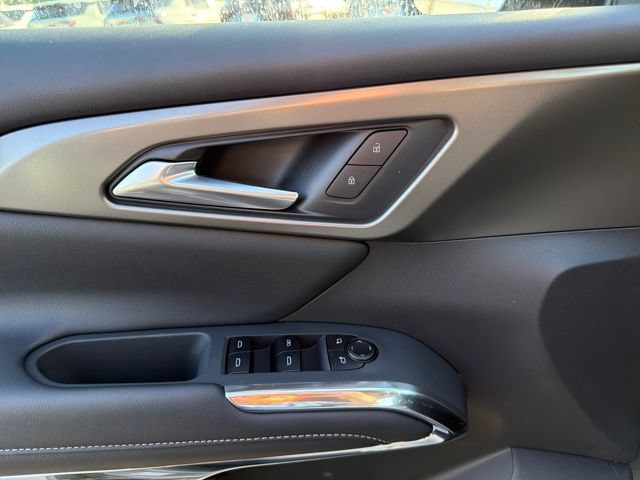 New 2026 Chevrolet Traverse LT w/ Sun and Wheel Package FWD image 27