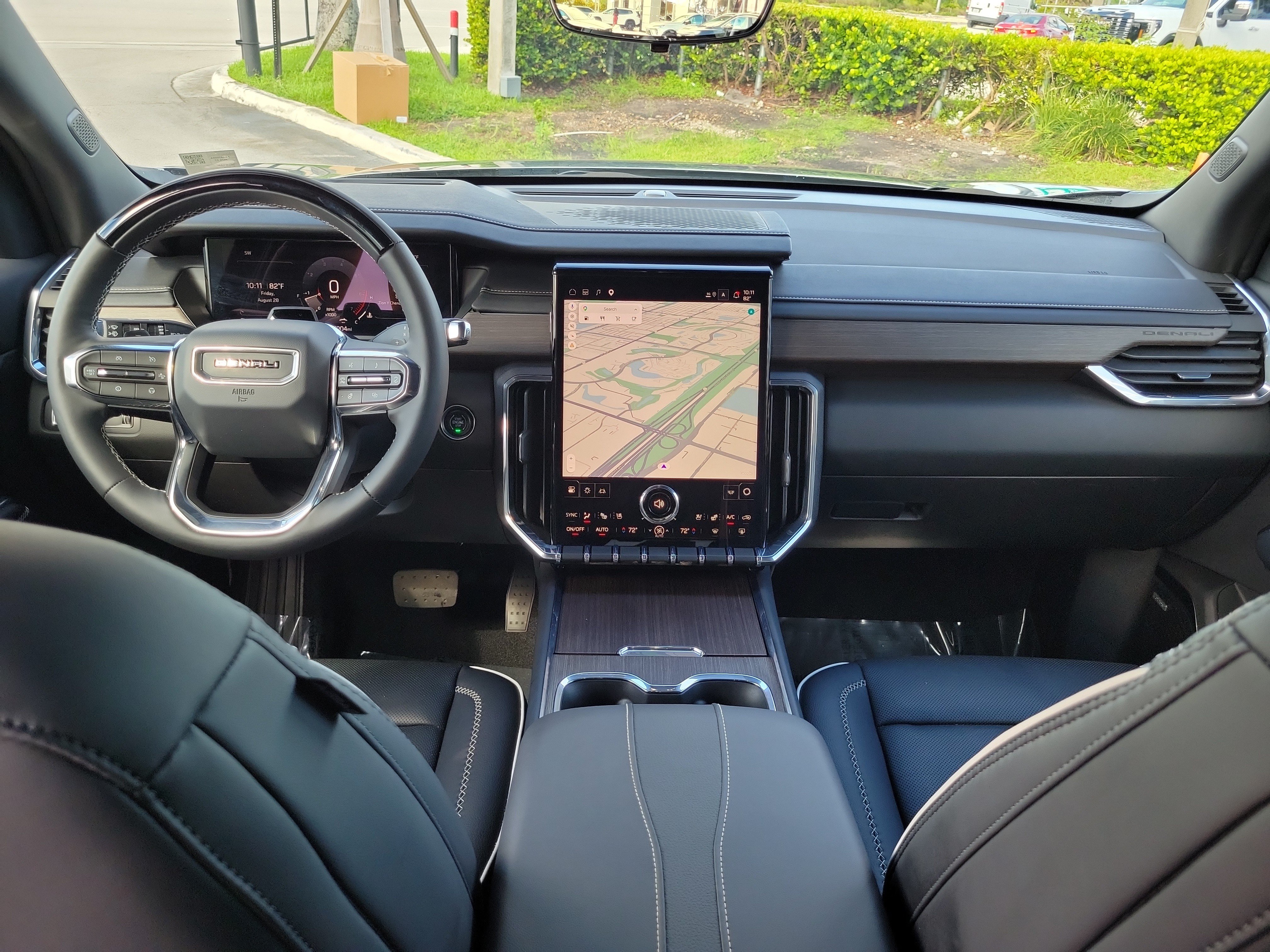 Used 2025 GMC Acadia Denali w/ Super Cruise Package FWD image 19