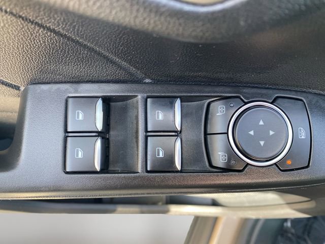 Used 2021 Ford Escape SE image 17