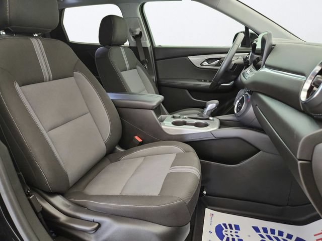 Used 2025 Chevrolet Blazer LT AWD/4WD image 26