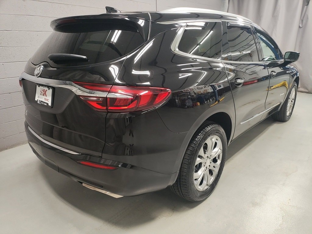 Used 2021 Buick Enclave Avenir w/ Avenir Technology Package image 2