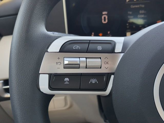 New 2025 Hyundai Tucson SE image 23