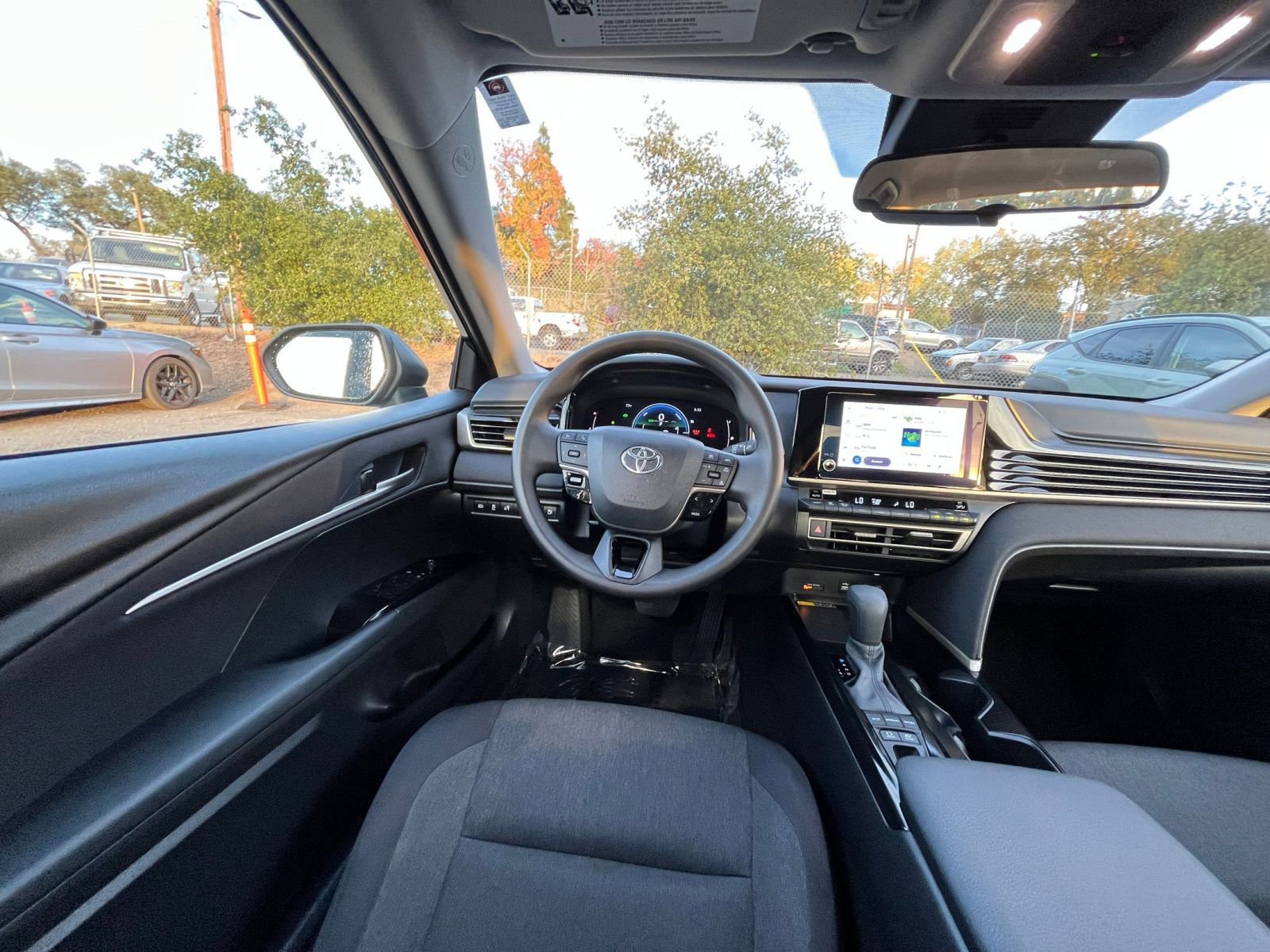 Used 2025 Toyota Camry LE image 33