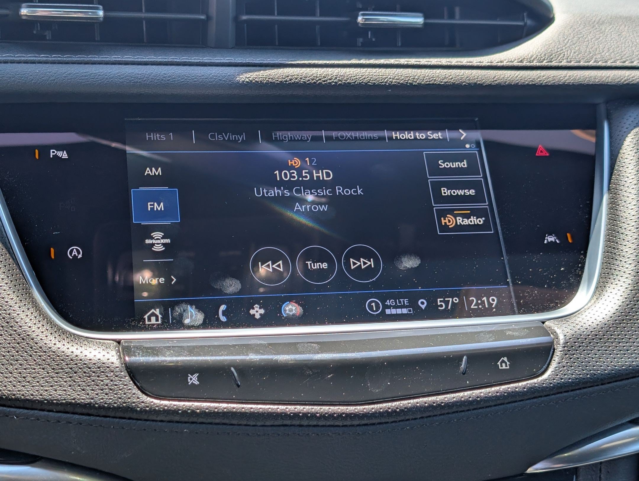 Certified 2024 Cadillac XT6 Luxury w/ LPO, Floor Liner Package AWD/4WD image 19