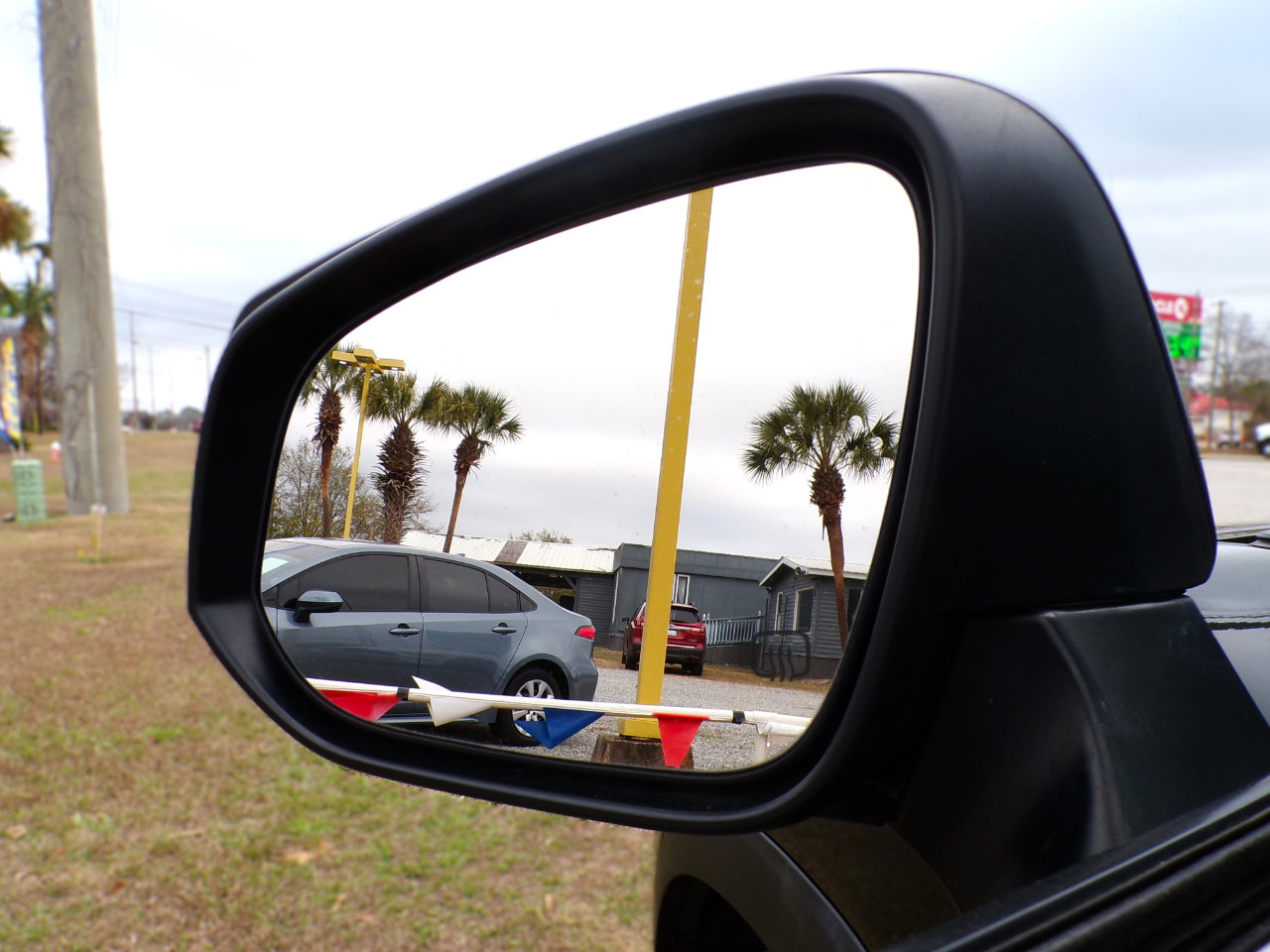 Used 2022 Toyota Corolla Cross L FWD image 33