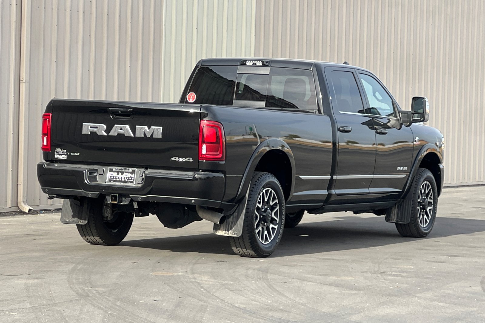 Used 2025 RAM 3500 Limited AWD/4WD image 7