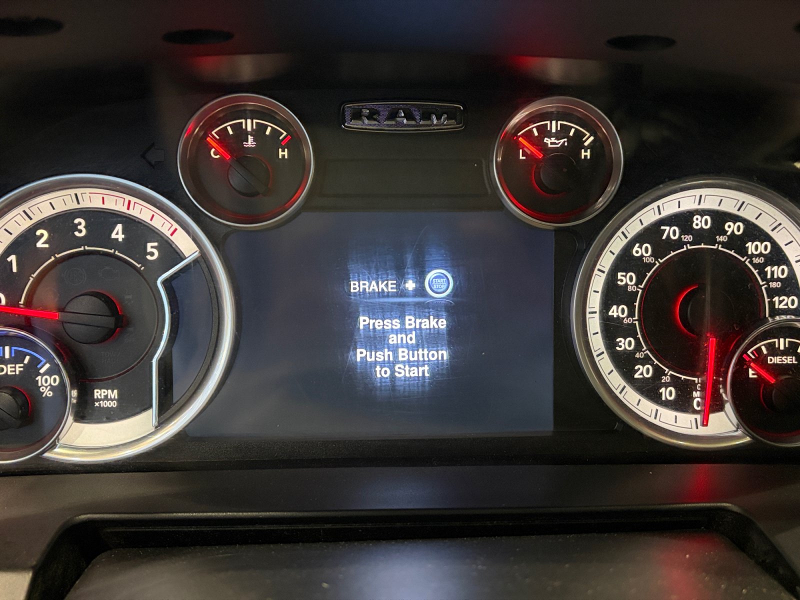 Used 2016 RAM 2500 Laramie w/ Convenience Group AWD/4WD image 19