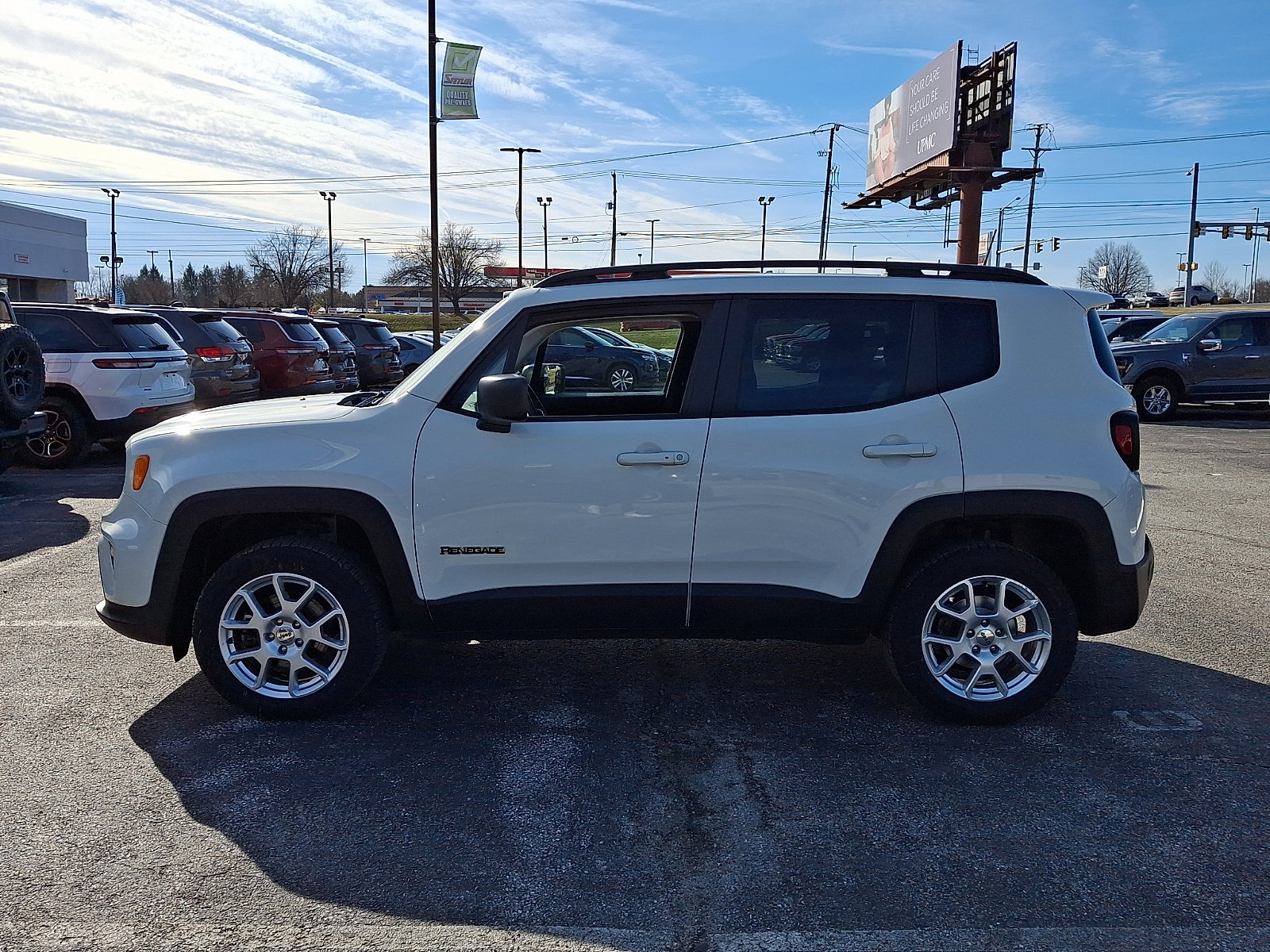 Used 2022 Jeep Renegade Latitude image 5
