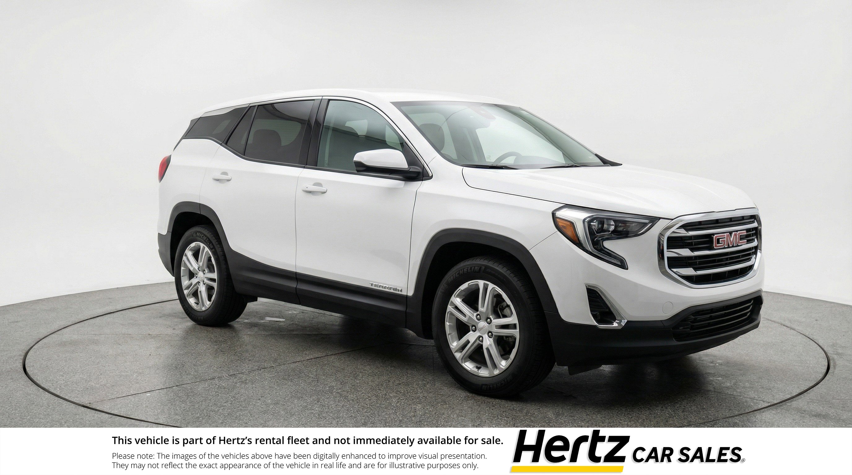 Used 2024 GMC Terrain SLE image 1