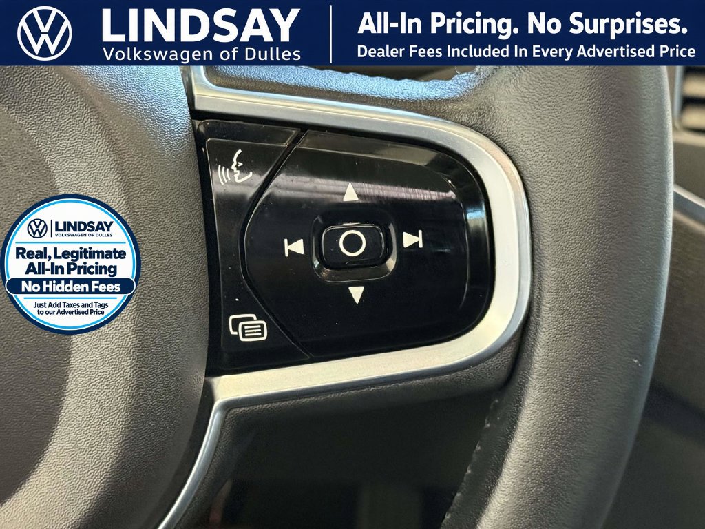 Used 2016 Volvo XC90 T5 Momentum AWD/4WD image 21