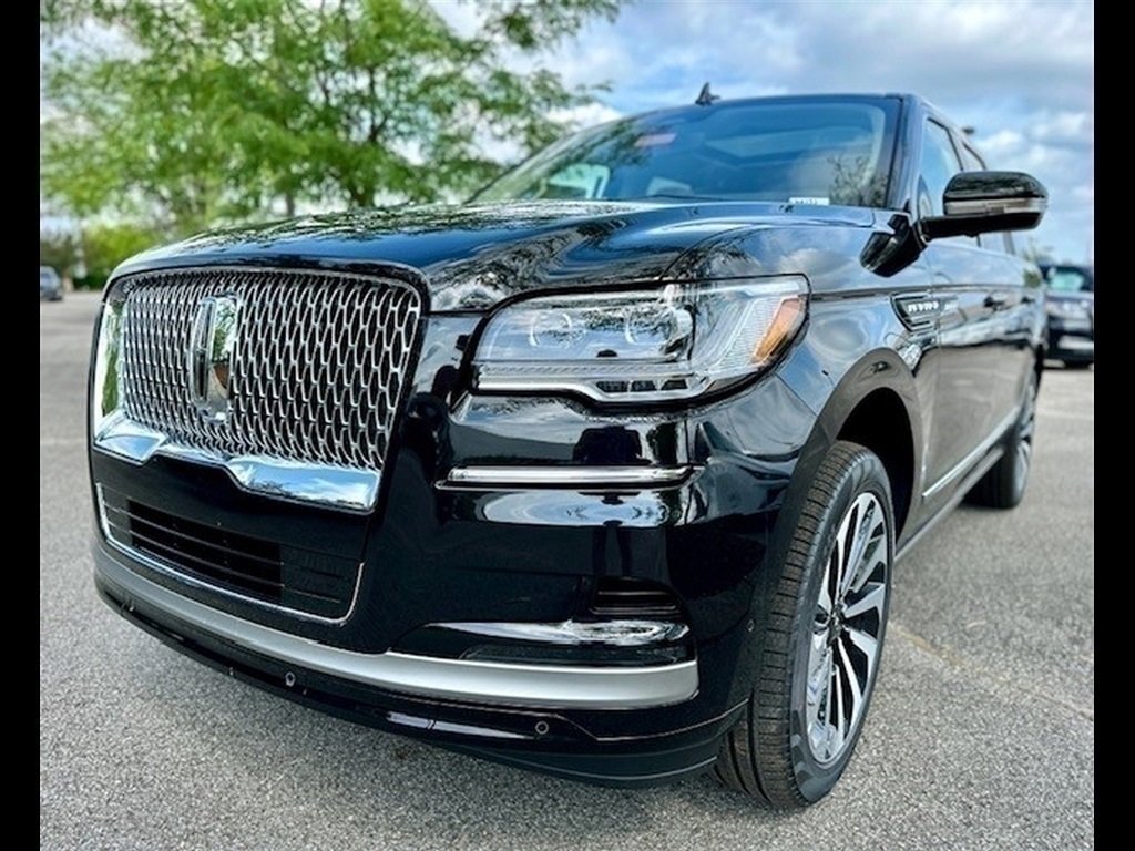 New 2024 Lincoln Navigator L Reserve