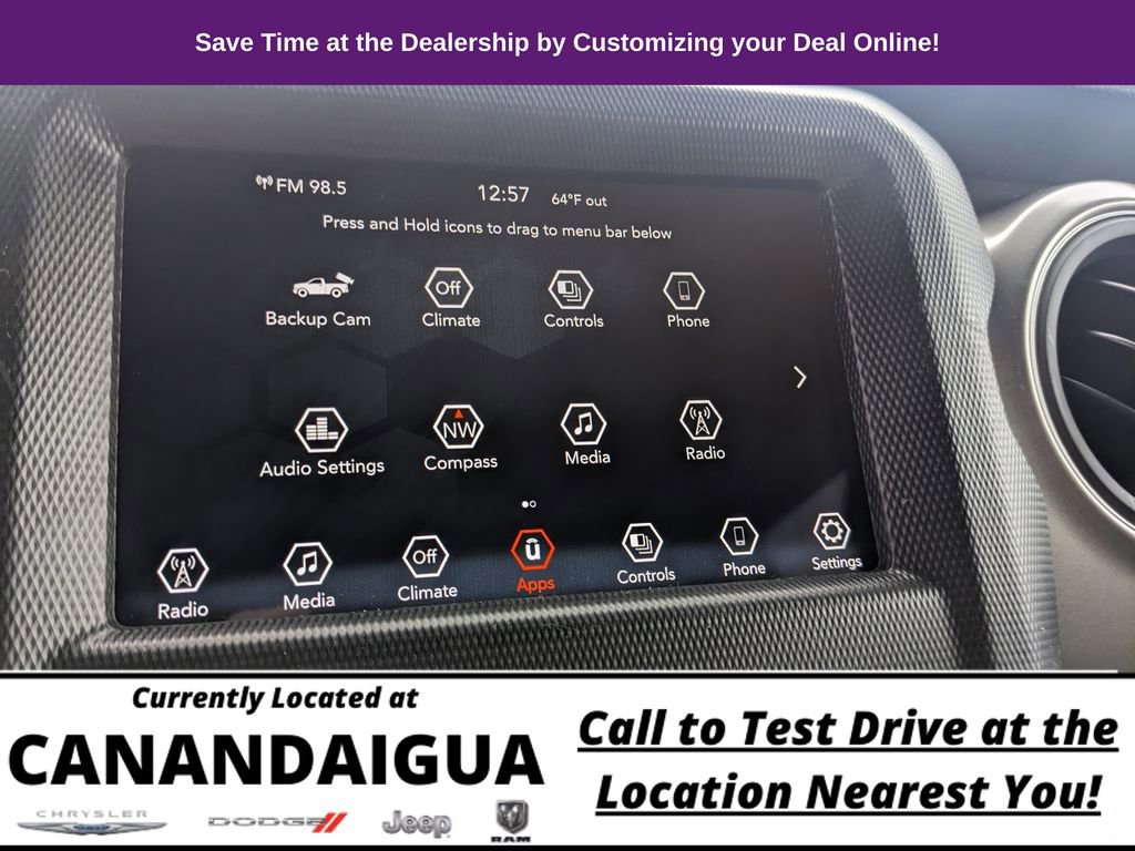 Used 2023 Jeep Gladiator Sport image 21