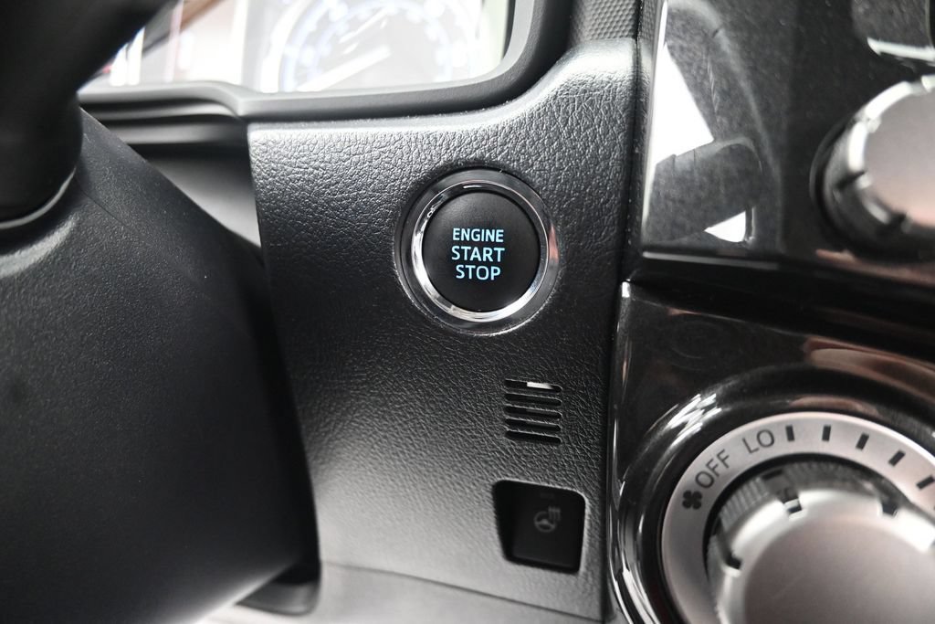 Used 2023 Toyota 4Runner TRD Off-Road Premium AWD/4WD image 26