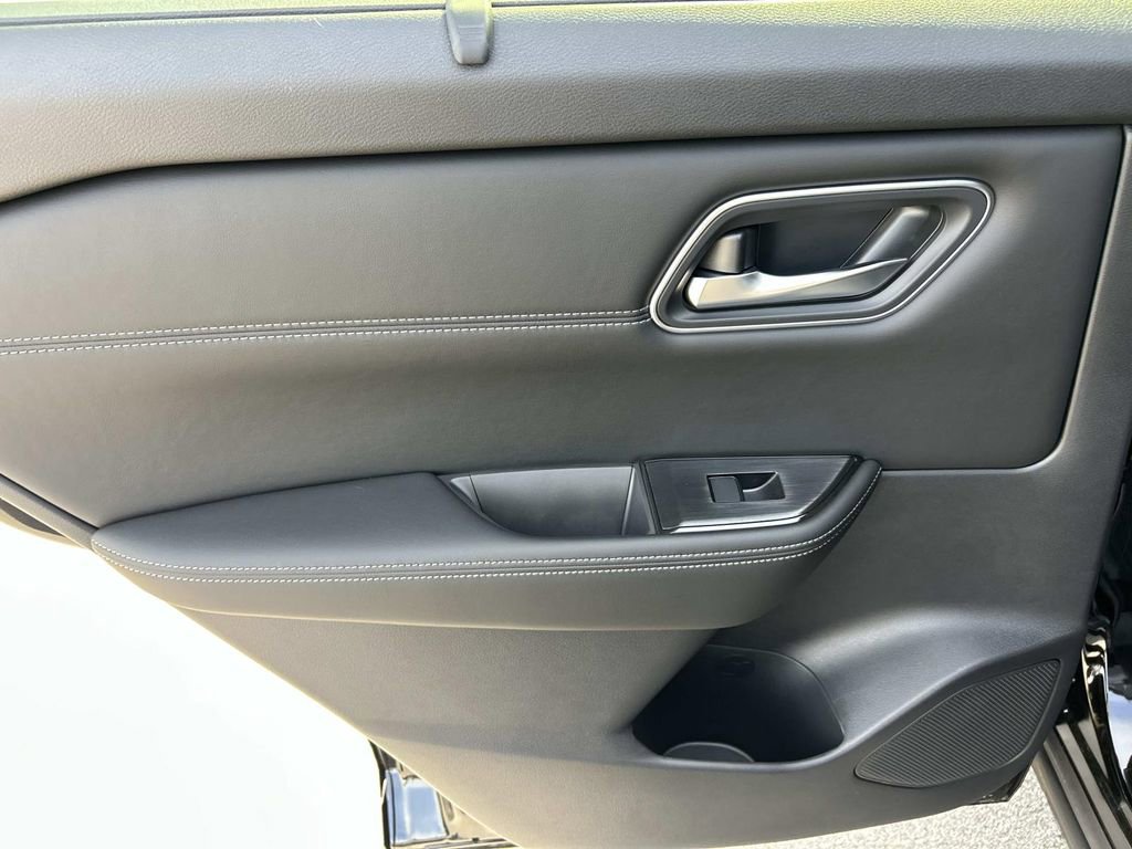 New 2026 Nissan Rogue Platinum AWD/4WD image 21