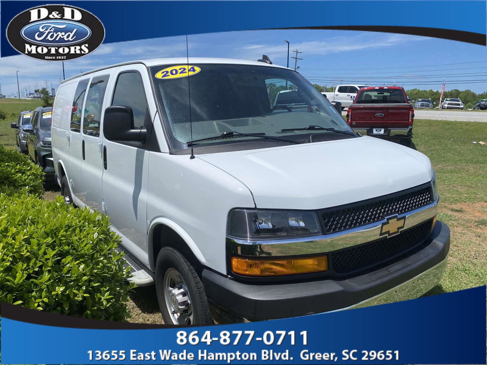 Used 2024 Chevrolet Express 2500 w/ Driver Convenience Package RWD image 1