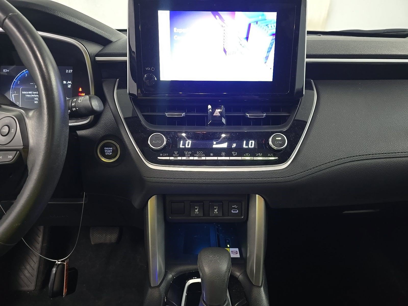 Used 2023 Toyota Corolla Cross XLE w/ Convenience Package FWD image 11