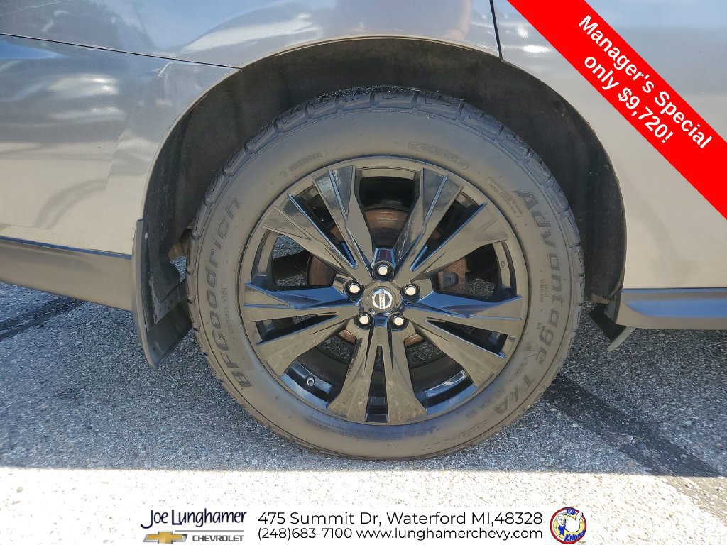 Used 2018 Nissan Pathfinder SL w/ Midnight Edition Package AWD/4WD image 33