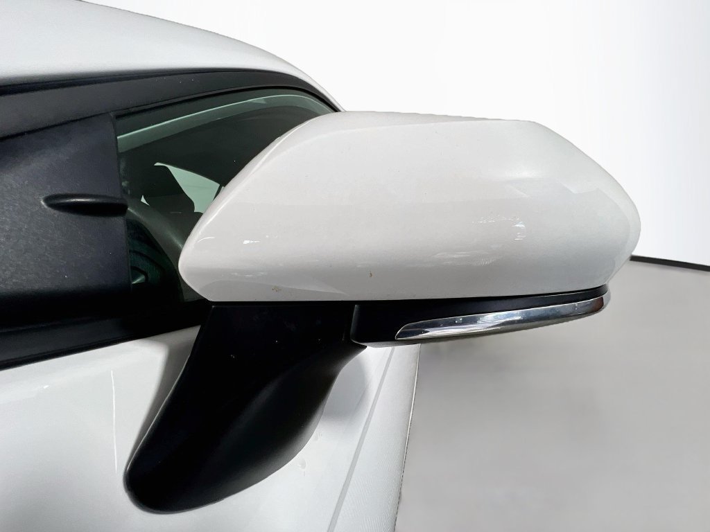 Used 2025 Toyota Camry LE FWD image 10