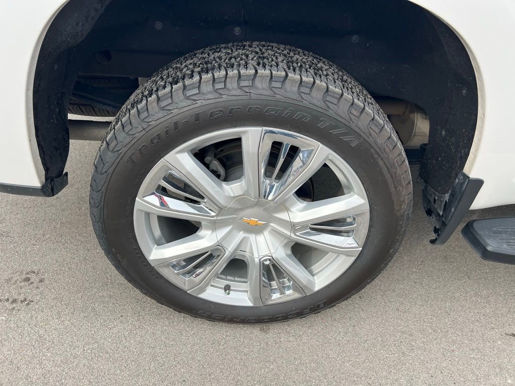 Used 2022 Chevrolet Silverado 1500 High Country w/ High Country Premium Package image 11