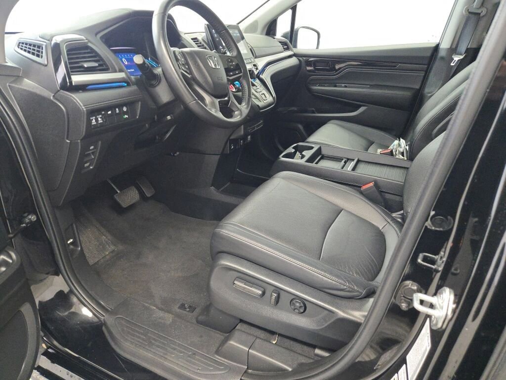 Used 2023 Honda Odyssey Touring image 23