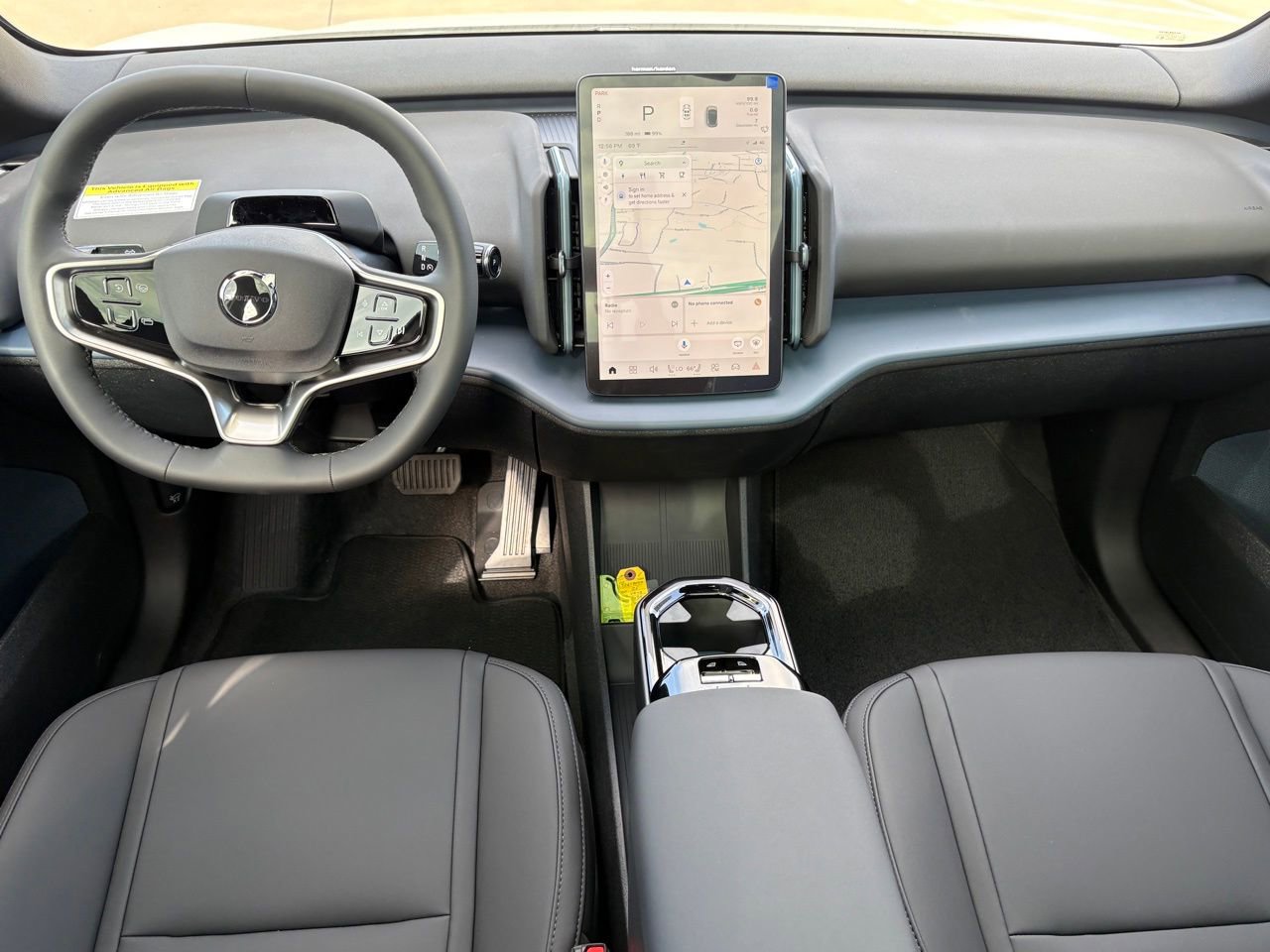 New 2026 Volvo EX30 Plus w/ Protection Package Premier image 9