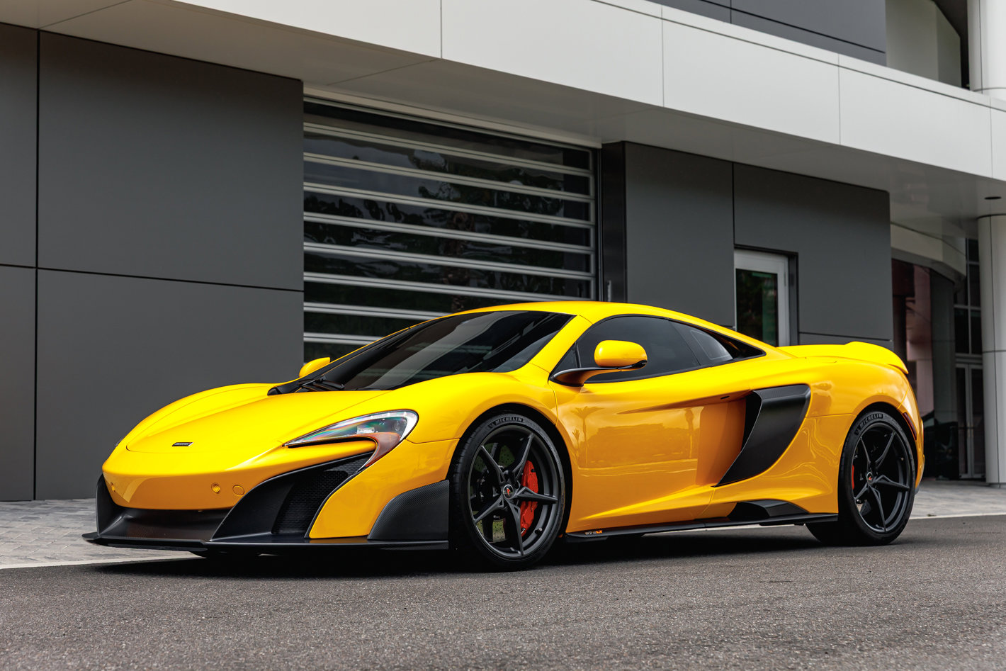 Used 2016 McLaren 675LT Coupe image 3